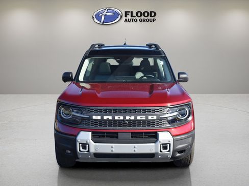 Used 2025 Ford Bronco Sport Badlands w/ Badlands Tech Package AWD/4WD image 2