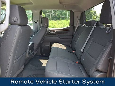 Used 2025 Chevrolet Silverado 1500 LT Trail Boss w/ LPO, Dark Essentials Package AWD/4WD image 23