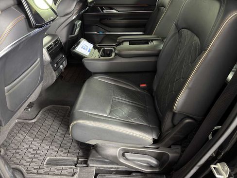 Used 2024 Jeep Grand Wagoneer L Series III w/ Rear Seat Video Group 1 AWD/4WD image 21