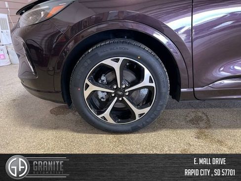 Used 2023 Ford Escape ST-Line Elite w/ Premium Technology Package AWD/4WD image 28