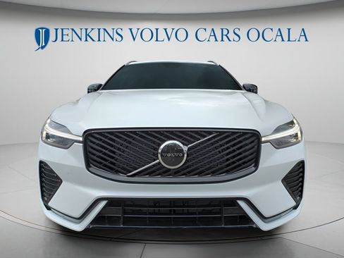 New 2026 Volvo XC60 B5 Core AWD/4WD image 8