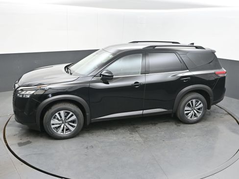 New 2026 Nissan Pathfinder SL FWD image 34