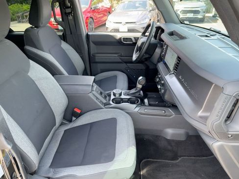 Used 2025 Ford Bronco Big Bend image 30