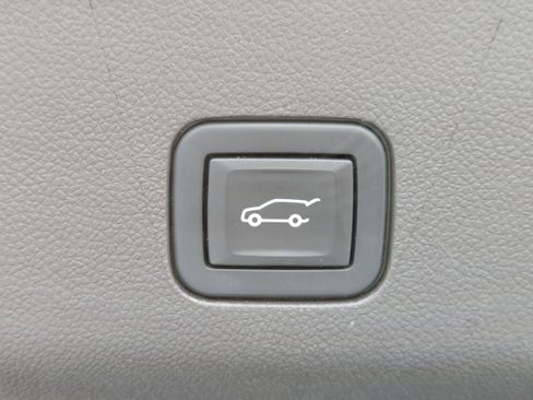 Certified 2023 Cadillac Escalade Premium Luxury RWD image 11