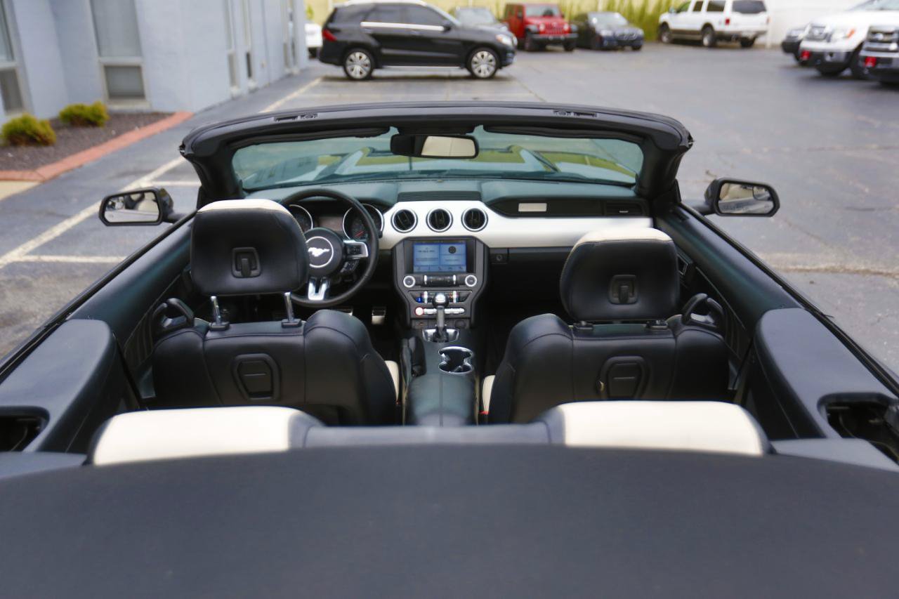 Used 2016 Ford Mustang Premium RWD image 11