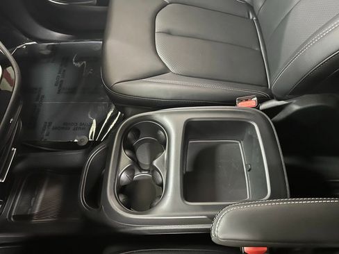 New 2026 Chrysler Pacifica Select image 32
