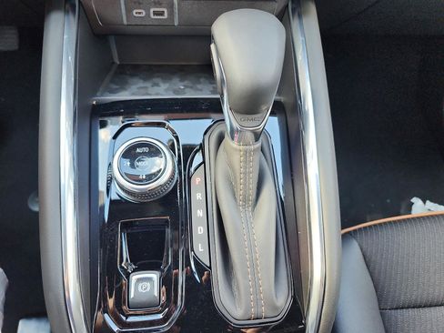 New 2026 GMC Canyon AT4 image 15