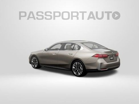 New 2027 BMW 530i RWD image 2