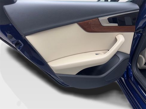 Used 2022 Audi A4 2.0T Premium w/ Convenience Package image 37