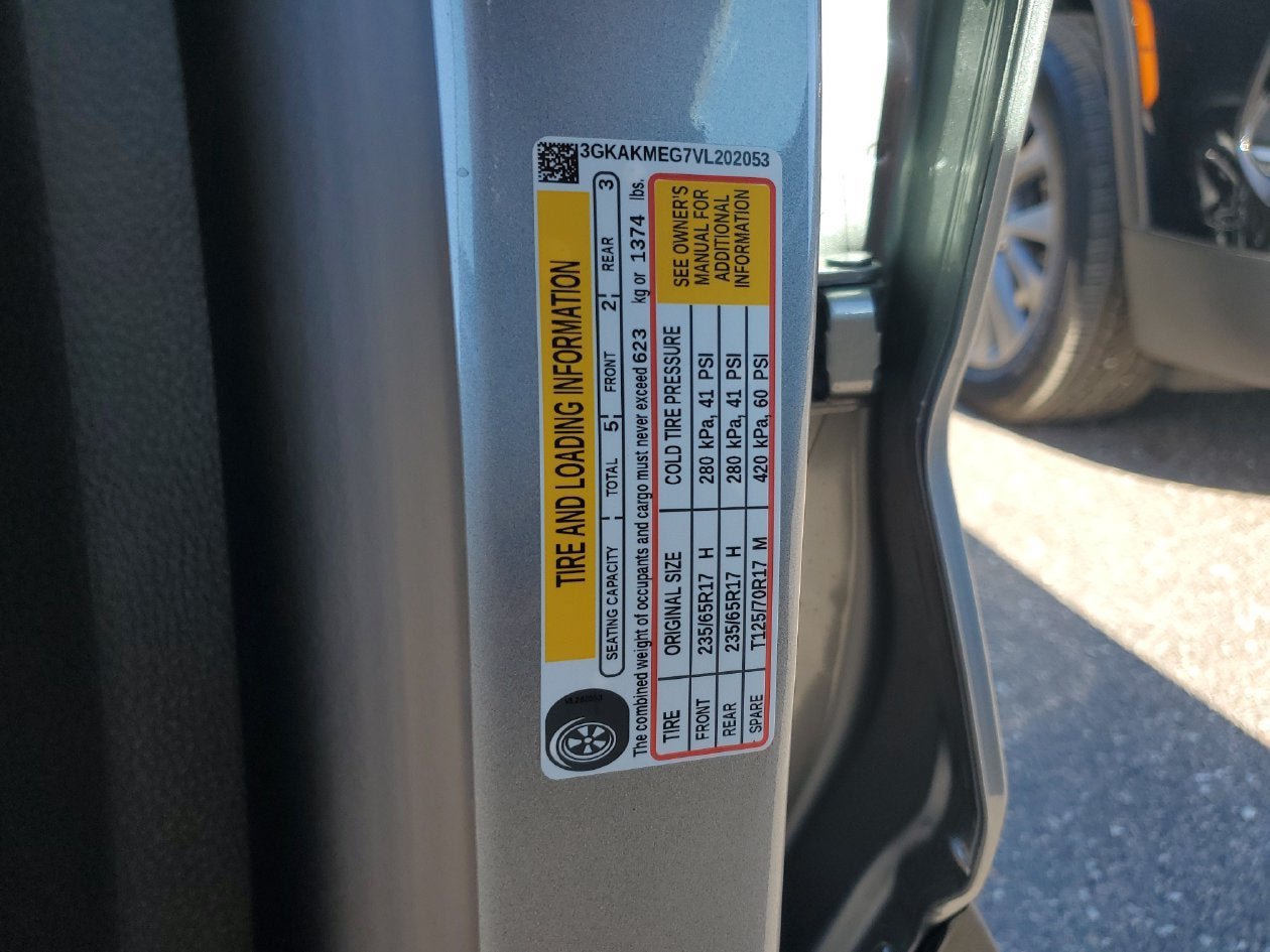 New 2027 GMC Terrain Elevation FWD image 31