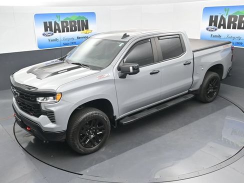Used 2024 Chevrolet Silverado 1500 LT Trail Boss w/ Convenience Package II AWD/4WD image 22