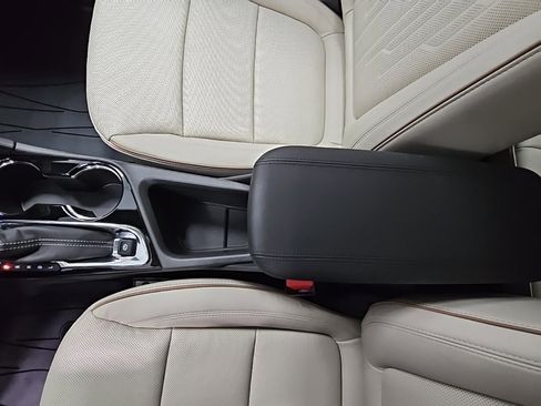 New 2026 Buick Encore GX Avenir w/ Avenir Technology Package image 21