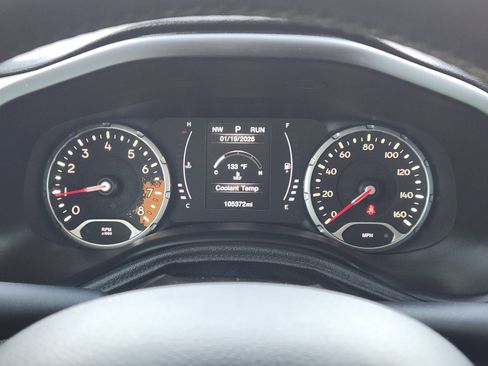 Used 2018 Jeep Renegade Latitude image 16