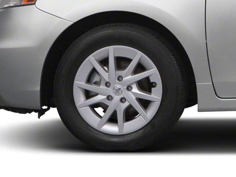 Used 2013 Toyota Prius V Two FWD image 11