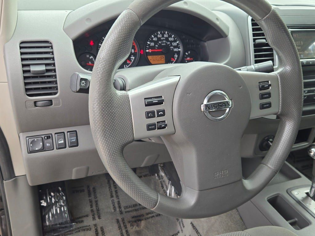 Used 2015 Nissan Frontier SV AWD/4WD image 23