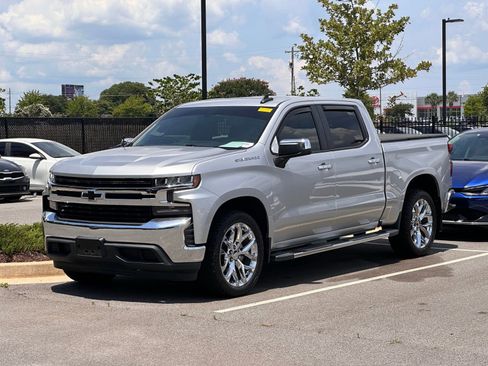 Used 2019 Chevrolet Silverado 1500 LT w/ All-Star Edition RWD image 2