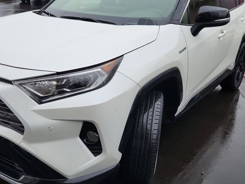 Used 2019 Toyota RAV4 XSE image 9