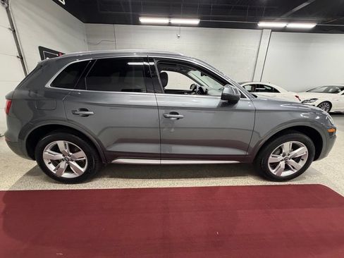 Used 2018 Audi Q5 2.0T Premium Plus w/ Premium Plus Package AWD/4WD image 11