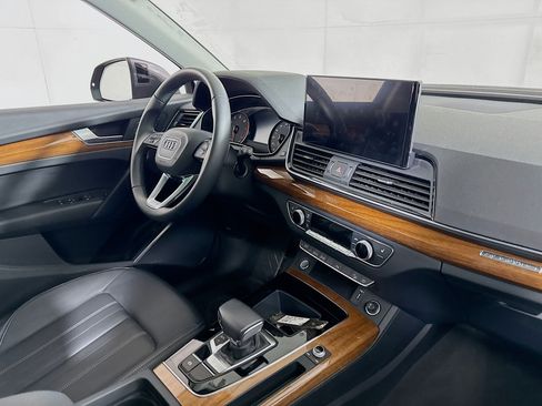 Used 2023 Audi Q5 2.0T Premium w/ Convenience Package AWD/4WD image 28