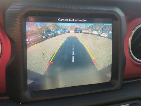 Used 2018 Jeep Wrangler Unlimited Rubicon image 21