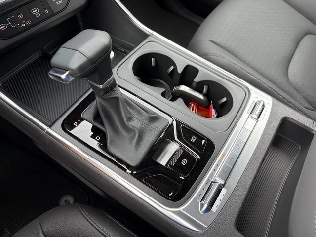 New 2027 Kia Carnival SX Prestige FWD image 15