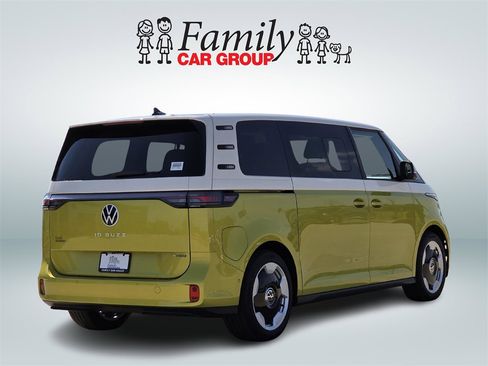 New 2025 Volkswagen ID. Buzz Pro S Plus image 4