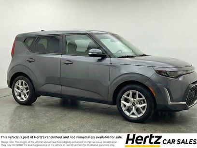 Used 2025 Kia Soul LX w/ LX Technology Package