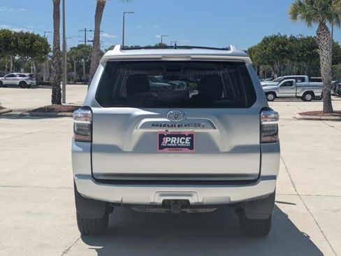 Used 2016 Toyota 4Runner SR5 image 6