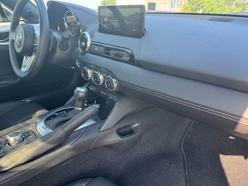 Used 2024 MAZDA MX-5 Miata RF Grand Touring image 20