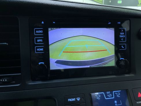 Used 2015 Toyota Sienna AWD image 21