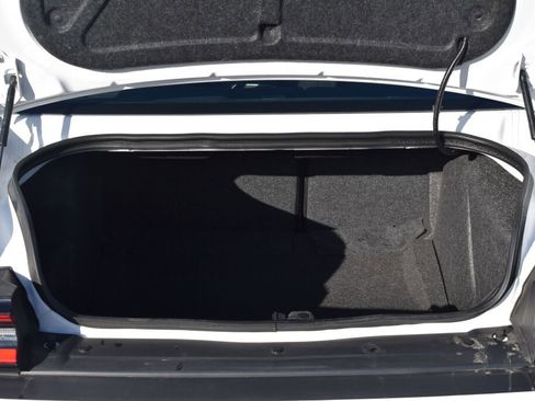 Used 2022 Dodge Challenger R/T image 29