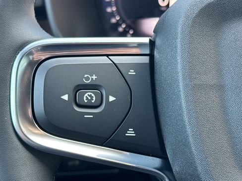 Used 2023 Volvo XC40 Recharge Ultimate AWD/4WD image 26