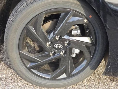 New 2026 Hyundai Elantra SEL Sport Premium FWD image 10