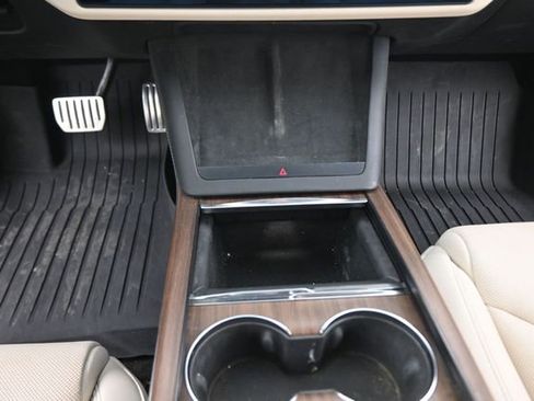 Used 2022 Tesla Model S image 74