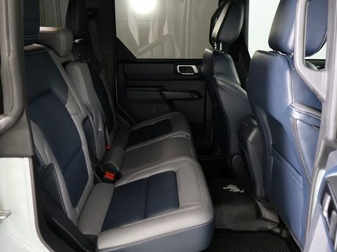 Used 2024 Ford Bronco Outer Banks image 14