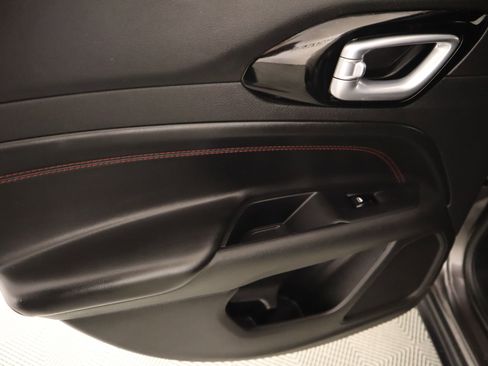 Used 2023 Jeep Compass Trailhawk image 15