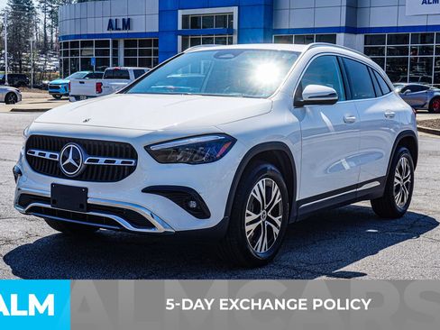 Used 2025 Mercedes-Benz GLA 250 4MATIC image 4