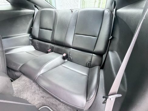 Used 2010 Chevrolet Camaro SS RWD image 18