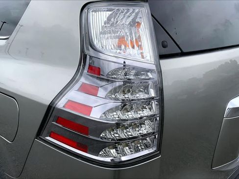 Used 2023 Lexus GX 460 Premium w/ Premium Plus Package AWD/4WD image 28