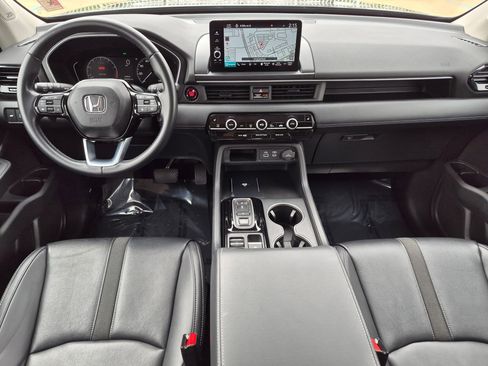 Certified 2023 Honda Pilot Touring image 27