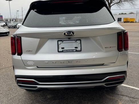 Used 2021 Kia Sorento EX image 6