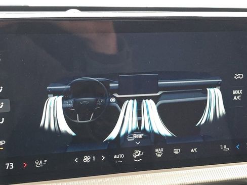 Used 2025 Ford Explorer Active w/ Active Comfort Package image 24