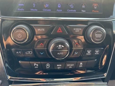 Used 2019 Jeep Grand Cherokee Limited w/ Luxury Group II AWD/4WD image 36