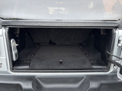 Used 2023 Jeep Wrangler Unlimited Sport AWD/4WD image 33