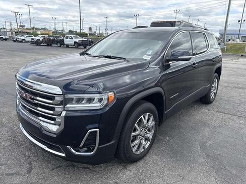 Used 2021 GMC Acadia SLT w/ Premium Package FWD image 3