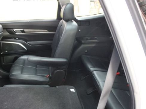Used 2022 Kia Telluride SX AWD/4WD image 9