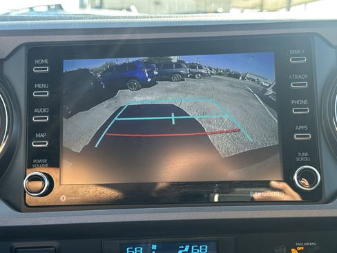 Used 2023 Toyota Tacoma TRD Sport image 20