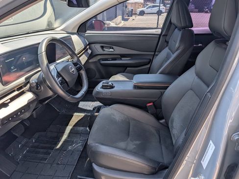 Used 2024 Nissan Ariya FWD image 10