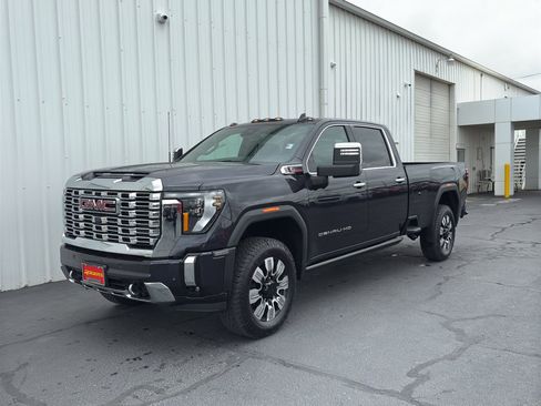 New 2025 GMC Sierra 2500 Denali w/ Denali Reserve Package image 1