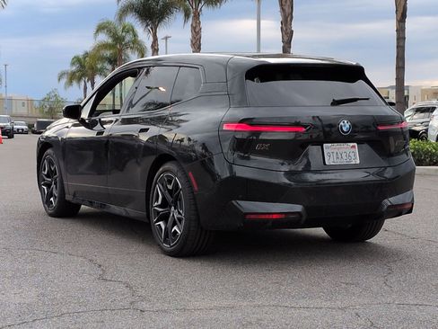 Used 2025 BMW iX M60 image 8